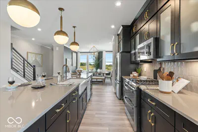 6046 Windsor Drive, McCordsville - 6