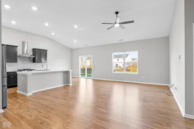 9858 Bryce Boulevard, Pendleton - 11