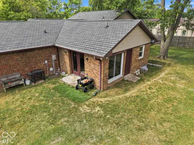 1159 Cambridge Drive, Greenwood - 63