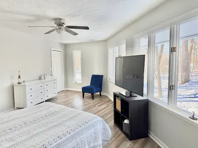 50 Woodlawn Village, Mitchell - 11