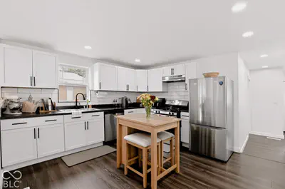 53 W Pearl Street, Greenwood - 9