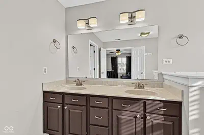 9107 Driftwood Court, McCordsville - 52