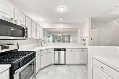 12673 Ladson Street, Fishers - 16