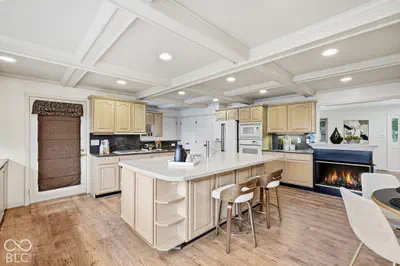 6360 Knyghton Road, Indianapolis - 7