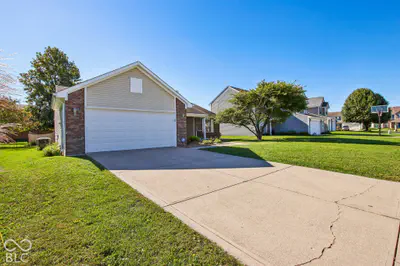 12305 Titans Drive, Fishers - 5