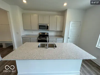2274 Stonehill Way, New Palestine - 8