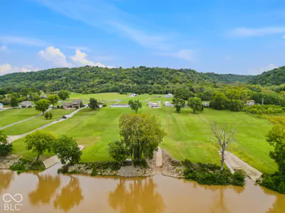 1072 E State Road 56, Vevay - 27