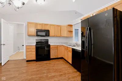 8276 Bayshore Lane, Avon - 6