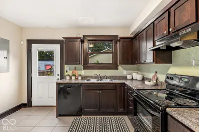 847 Jefferson Avenue, Indianapolis - 10