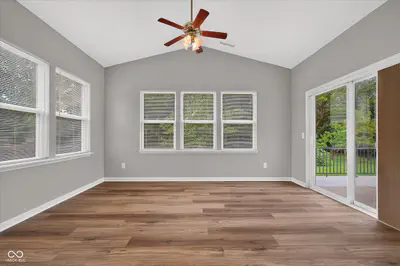 8922 Springview Drive, McCordsville - 14