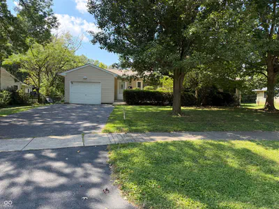 323 Hillsdale Drive, Bloomington