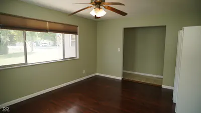 16122 Southeastern Parkway, Fortville - 13