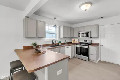 1406 Bluff View Court, Indianapolis - 16