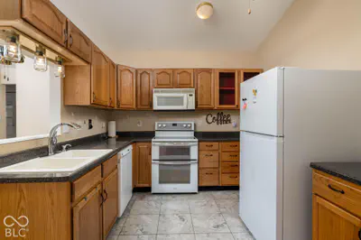2323 Harvest Moon Lane, Indianapolis - 12