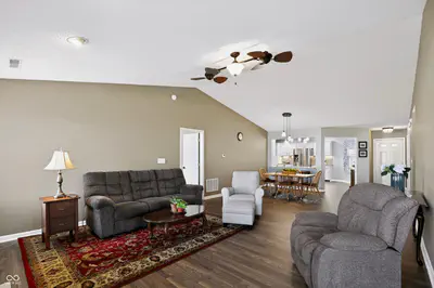 19257 Fox Chase Drive, Noblesville - 6