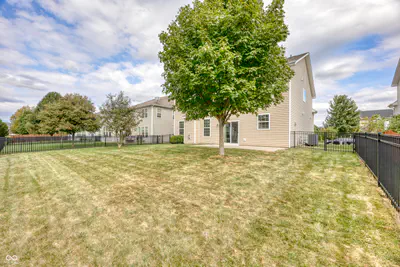 18184 Sadie Lane, Westfield - 43