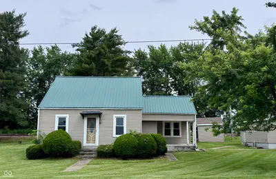 2538 State Road 44, Connersville