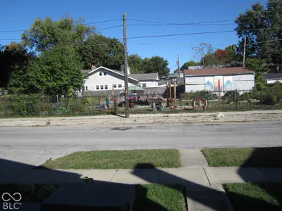 605 42nd Street, Indianapolis - 44