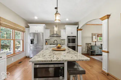 11200 Governors Lane, Fishers - 19
