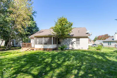 688 Prince Drive, Greenwood - 18