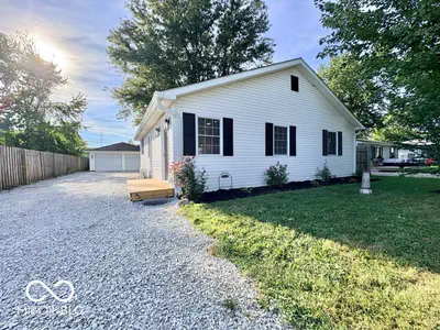 5717 Clover Maple Drive, Fairland