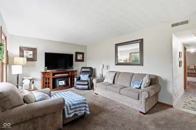 214 Doral Park Drive, Kokomo - 5