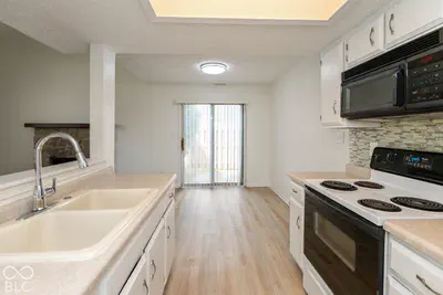 6426 Bayside South Drive, Indianapolis - 8