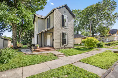 225 Jackson, Knightstown