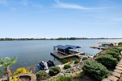7338 Oakbay Drive, Noblesville - 47