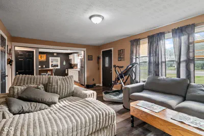 6461 Madison Avenue, Indianapolis - 4