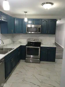 2724 Indianapolis Avenue, Indianapolis - 30