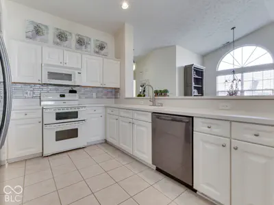 6037 Riva Ridge Drive, Indianapolis - 24