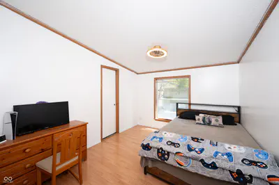20550 Baker Street, Sheridan - 16