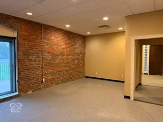 435 Main Street, Greenwood - 12