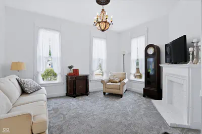 551 E Adams Street, Franklin - 4