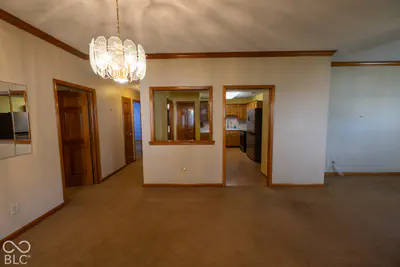 554 Cresthaven Drive, Indianapolis - 33