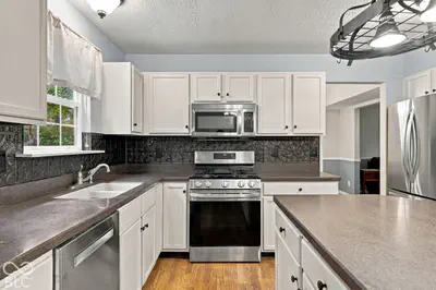 111 Oakview Drive, Mooresville - 12
