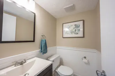 7742 Pennycroft Drive, Indianapolis - 23
