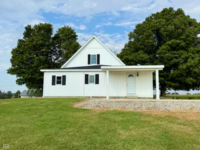 3905 900, Thorntown - 3