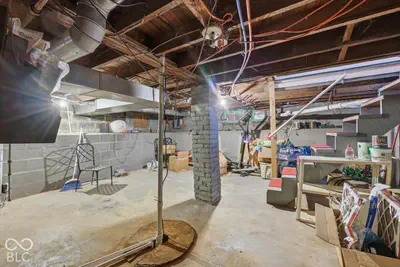 515 W Mechanic Street, Shelbyville - 40