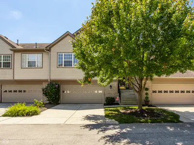 9075 Alcott Court, Fishers