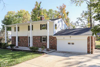 821 Merry Lane, Greenwood - 4