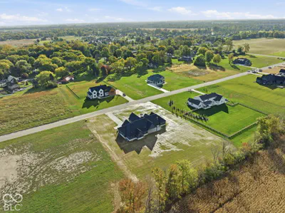 2786 S Kings Way, New Palestine - 68