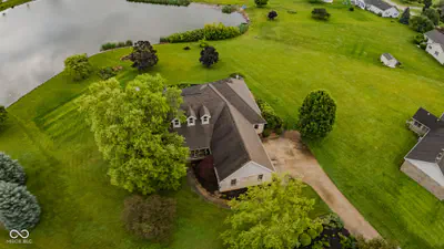 1580 E Garnett Drive, Frankfort - 34