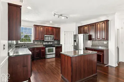 8306 Balmoral Lane, Avon - 9