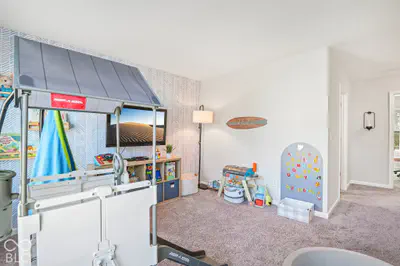 8591 Hollyhock Grove, Avon - 38