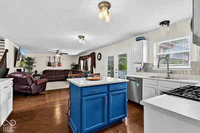 703 Trent Drive, Greenwood - 23