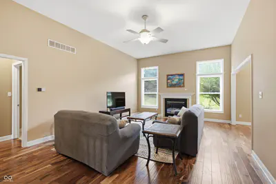 6055 Boulder Court, Columbus - 4