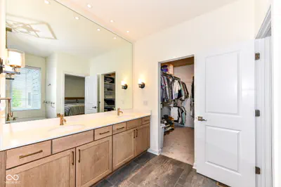 15679 Woodford Drive, Westfield - 26
