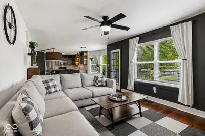 7974 Cobblesprings Drive, Avon - 16
